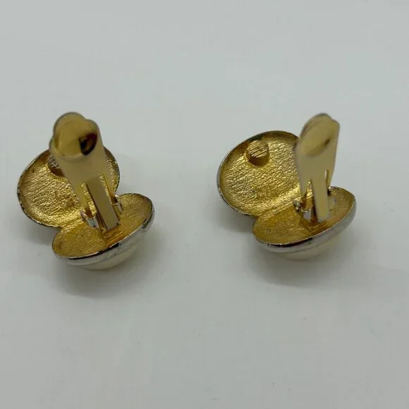 Vintage Gold Tone Double Faux Pearl Clip-On Earrings Retro 80s Statement Cabocho - Picture 8 of 13